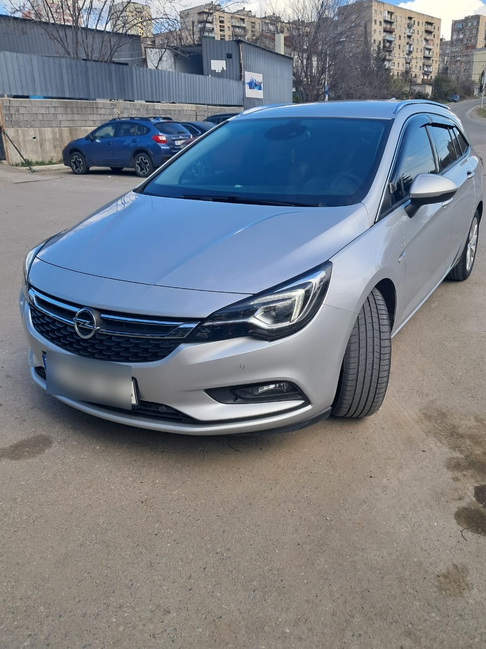 Opel Astra - фото 1