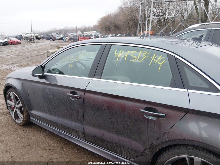 Audi RS3 - фото 13