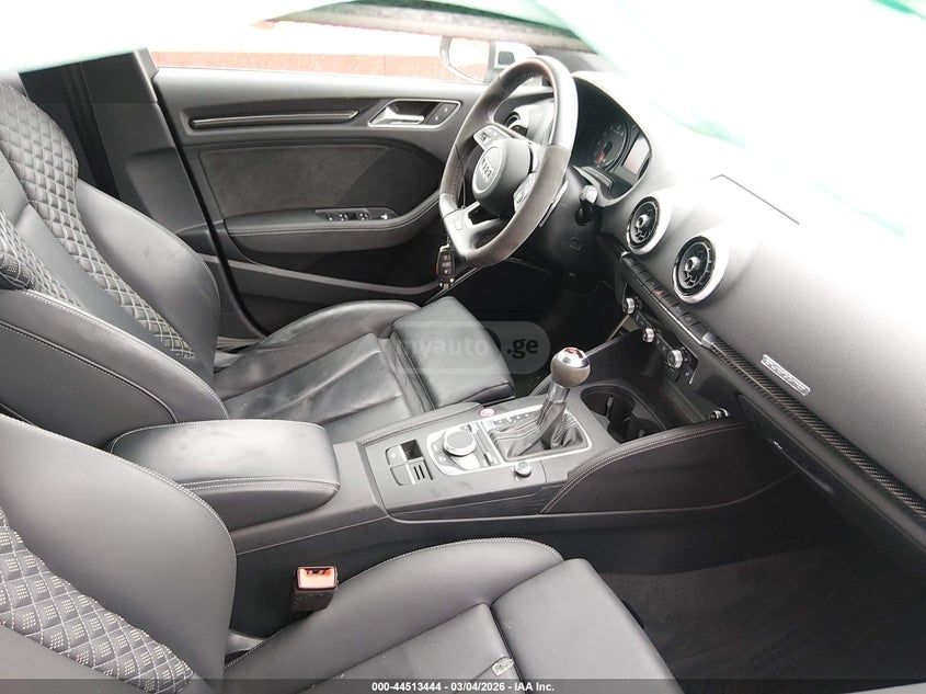 Audi RS3 - фото 5