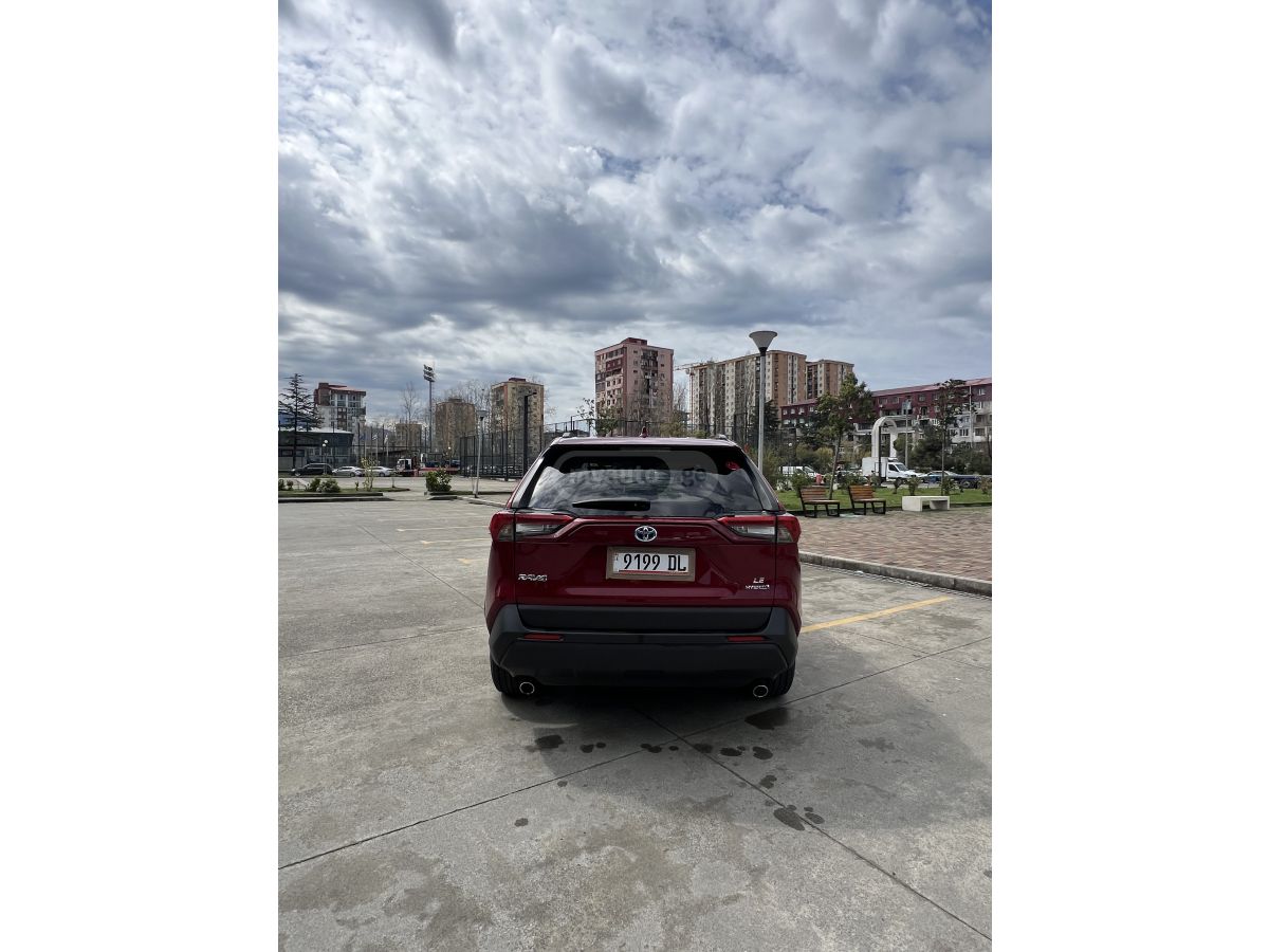 Toyota RAV 4 - фото 7