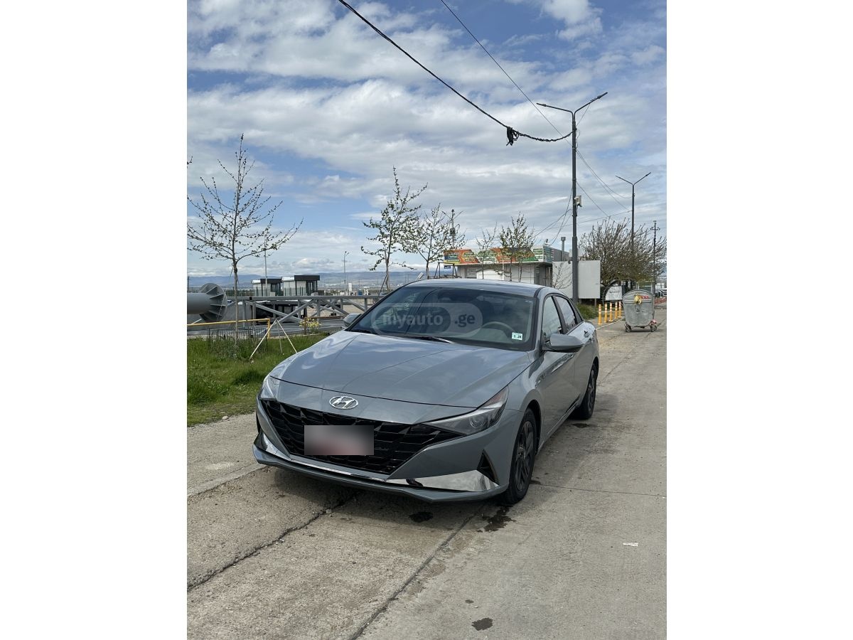 Hyundai Elantra - фото 5