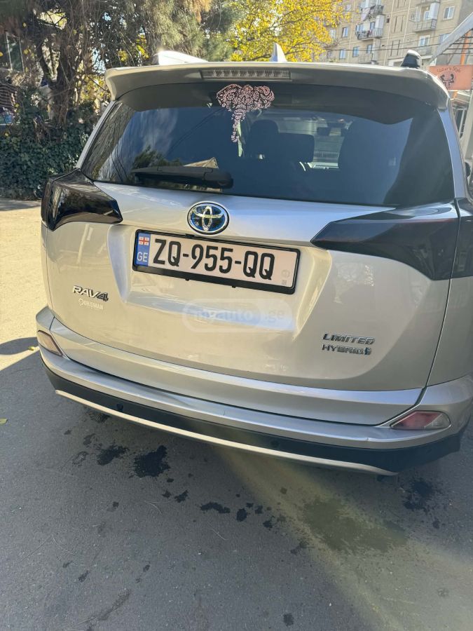 Toyota RAV 4 - фото 7