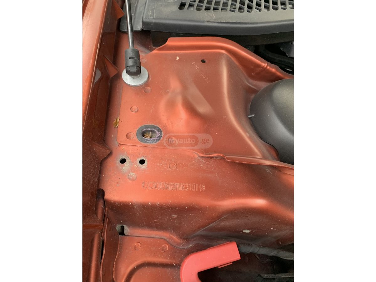 Dodge Challenger - фото 11