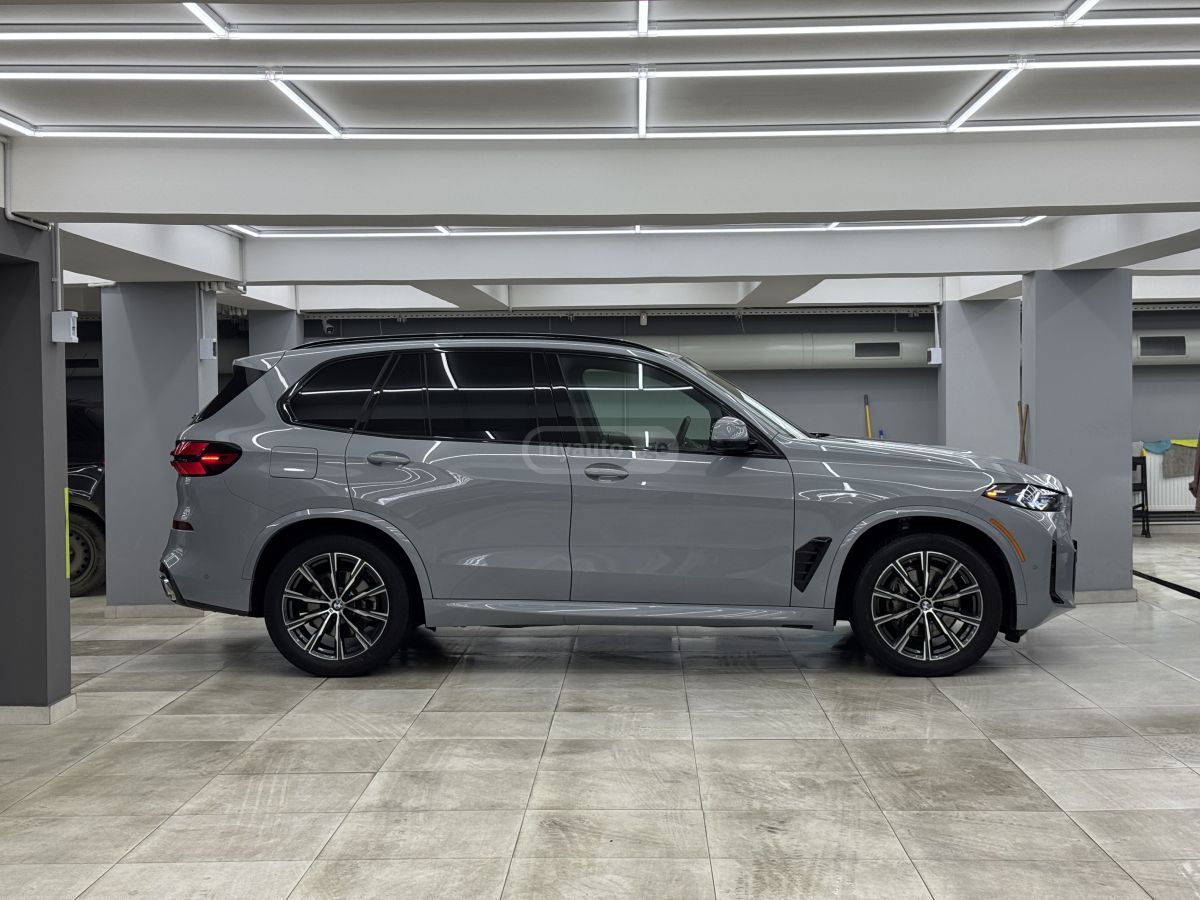 BMW  — миниатюра 10