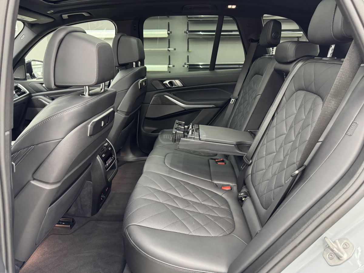 BMW  — миниатюра 6