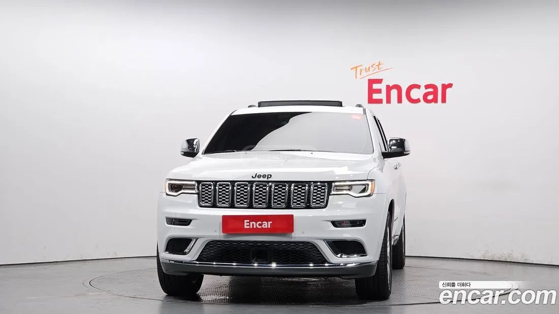 Jeep Grand Cherokee - фото 3