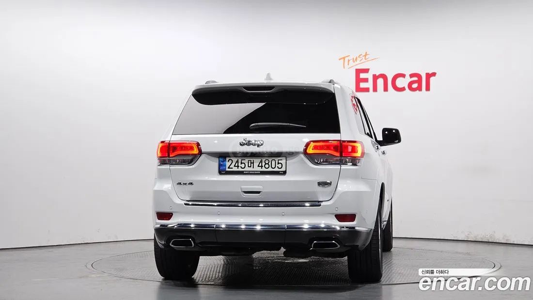 Jeep Grand Cherokee - фото 4