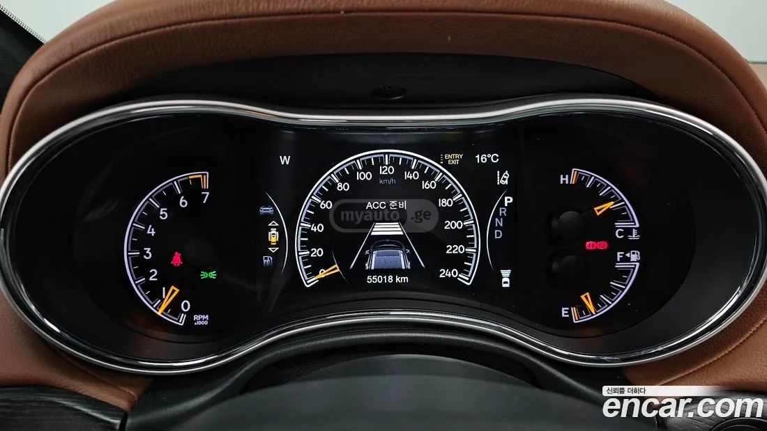 Jeep Grand Cherokee - фото 8