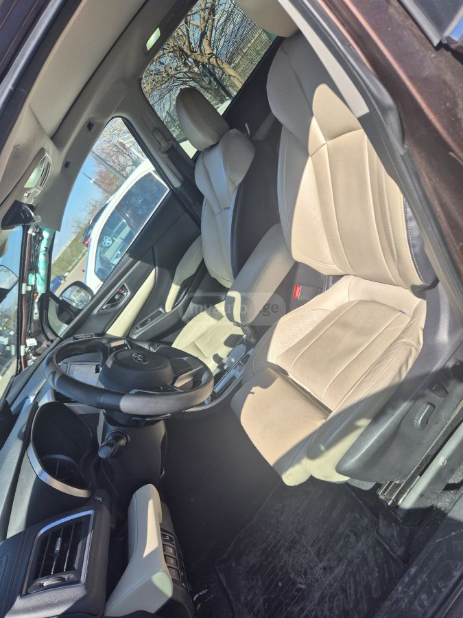 Subaru Limited All-Wheel Drive CVT — миниатюра 5