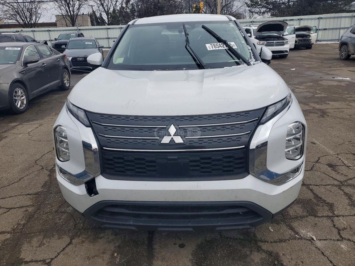 Toyota Outlander 2023 — миниатюра 5