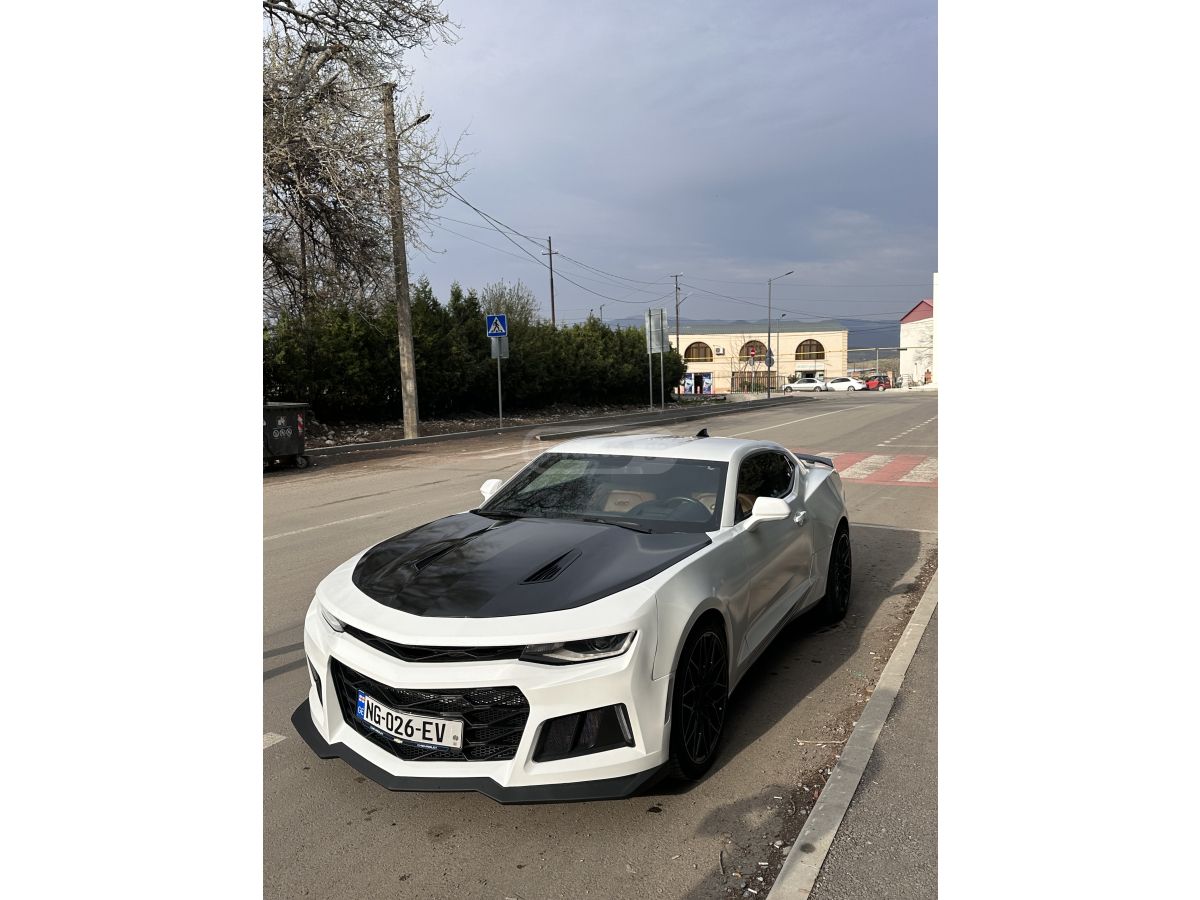 Chevrolet Camaro - фото 1