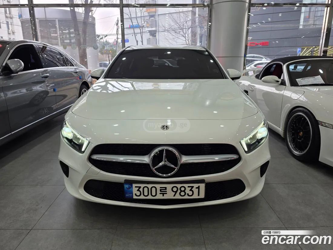 Mercedes-Benz A 45 AMG 2022 — миниатюра 3