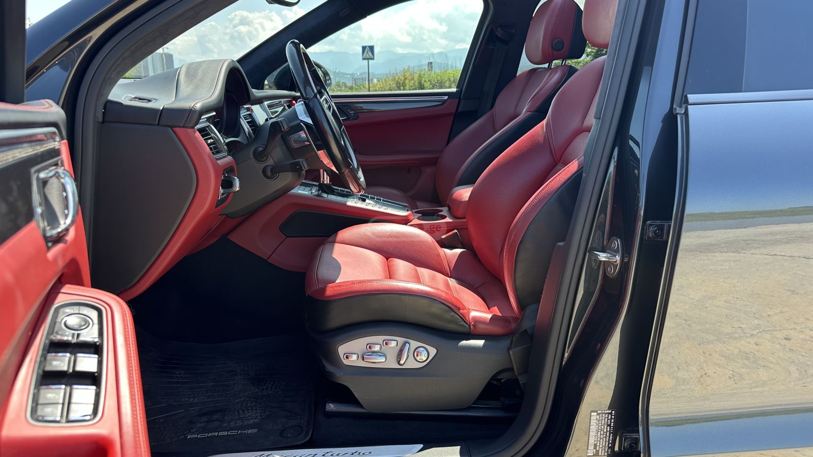 Porsche Macan - фото 6