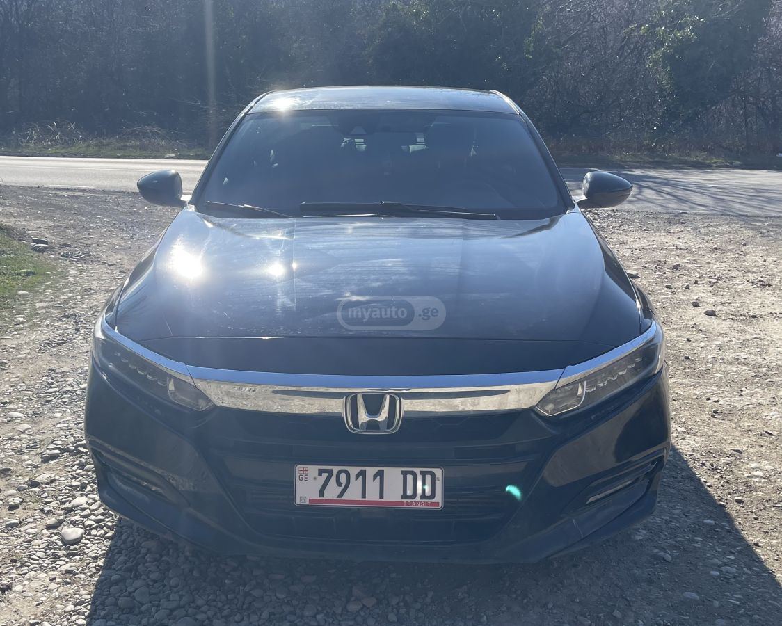 Honda Accord - фото 1