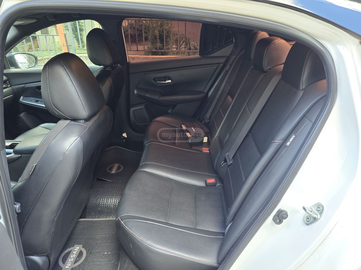 Nissan Sentra - фото 8