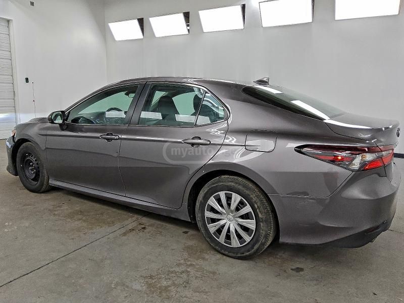 Toyota Camry - фото 6