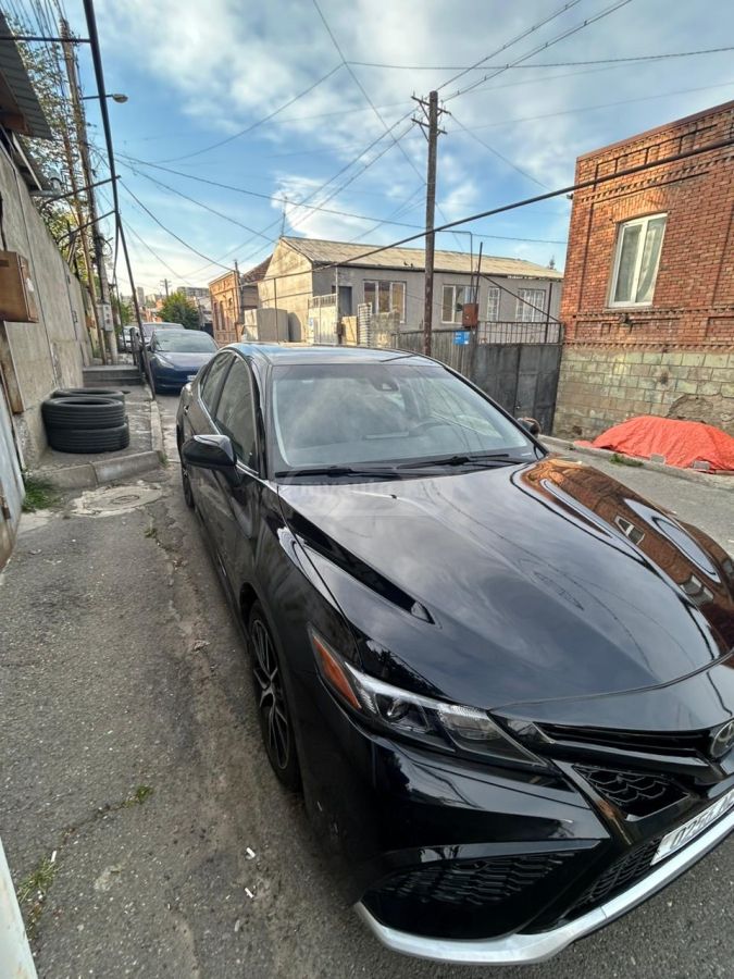 Toyota Camry - фото 4