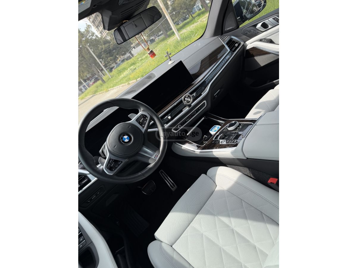 BMW X5 - фото 9