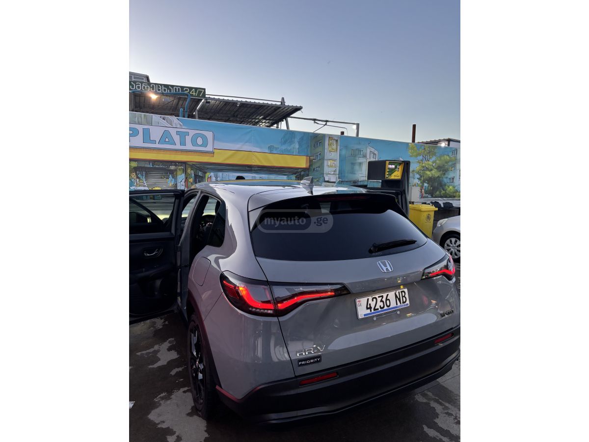 Honda HR-V - фото 6