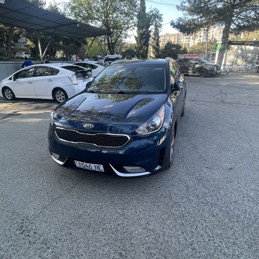 Kia Niro - фото 1