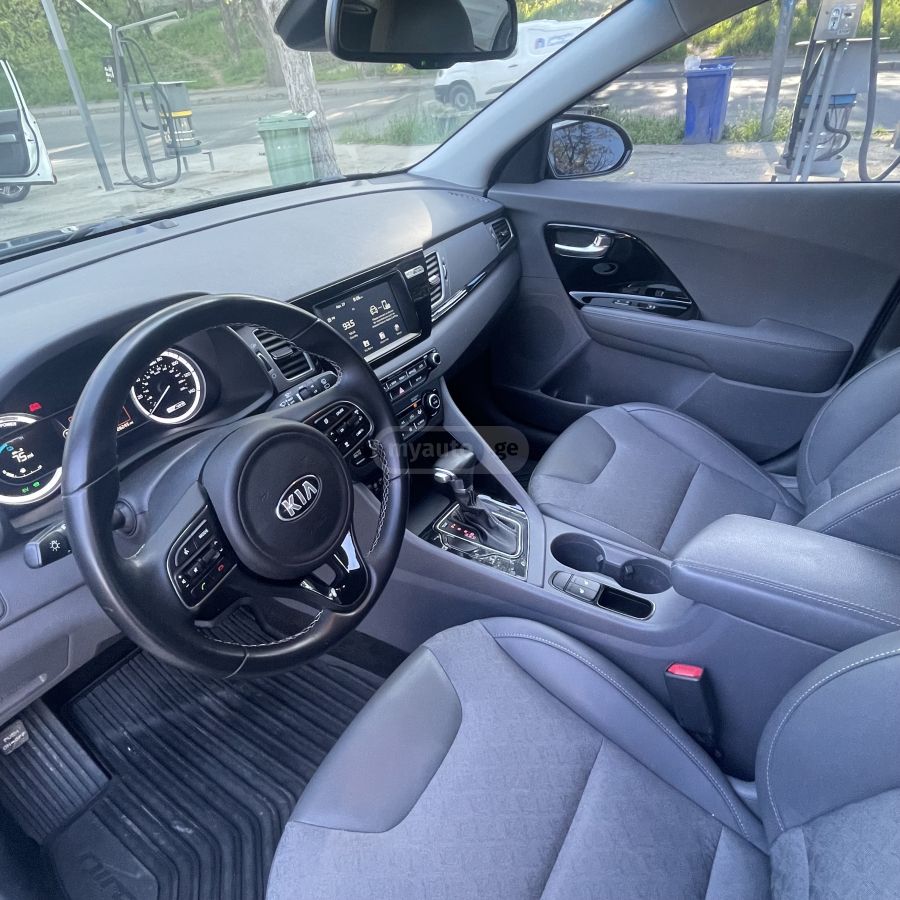 Kia Niro - фото 11