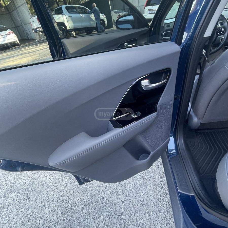 Kia Niro - фото 13