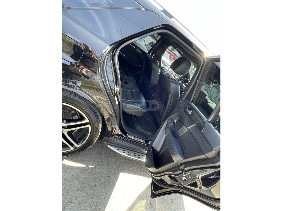 Mercedes-Benz GLE 43 AMG - фото 13