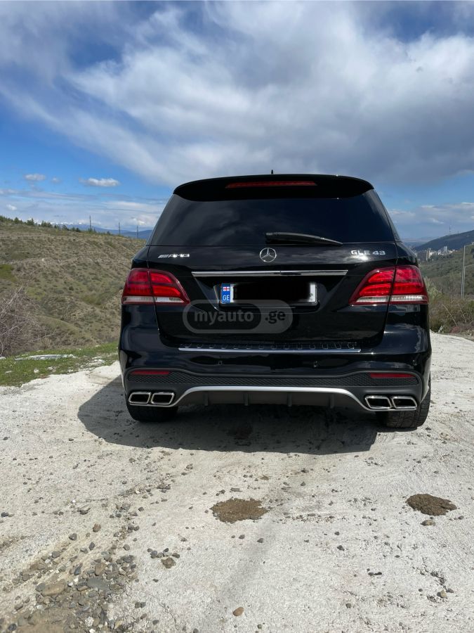 Mercedes-Benz GLE 43 AMG - фото 3