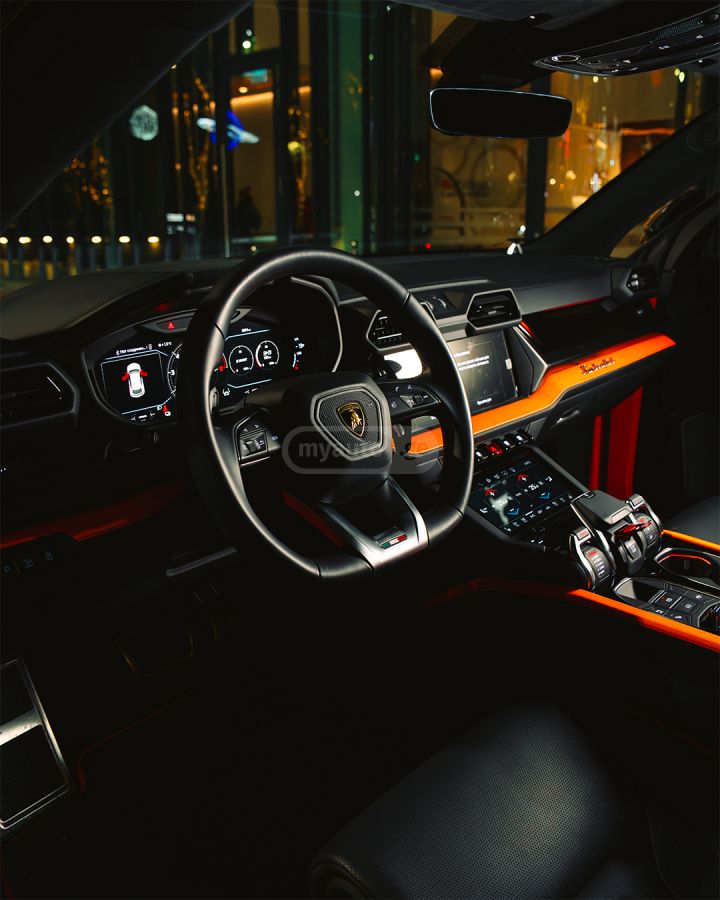 Lamborghini SE FOR RENT — миниатюра 5