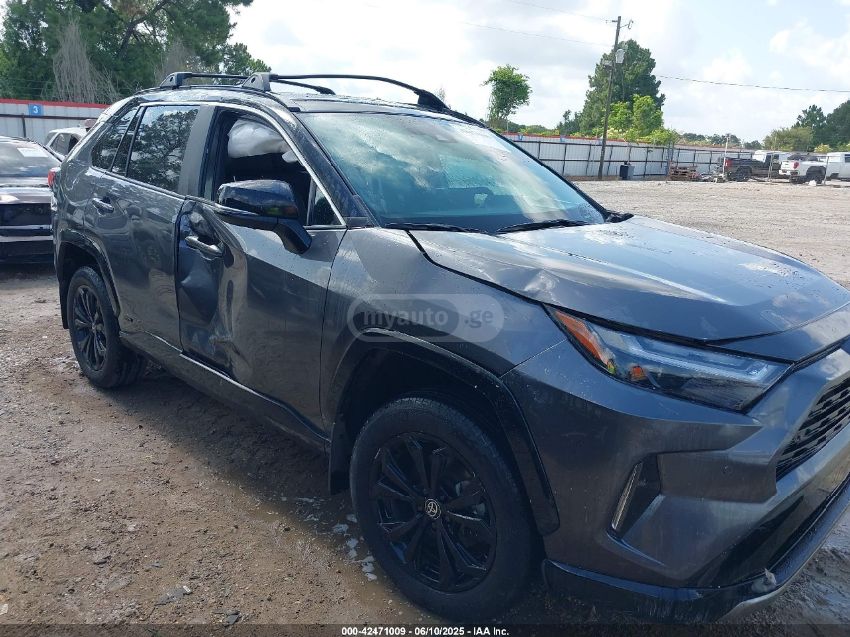 Toyota RAV 4 - фото 1