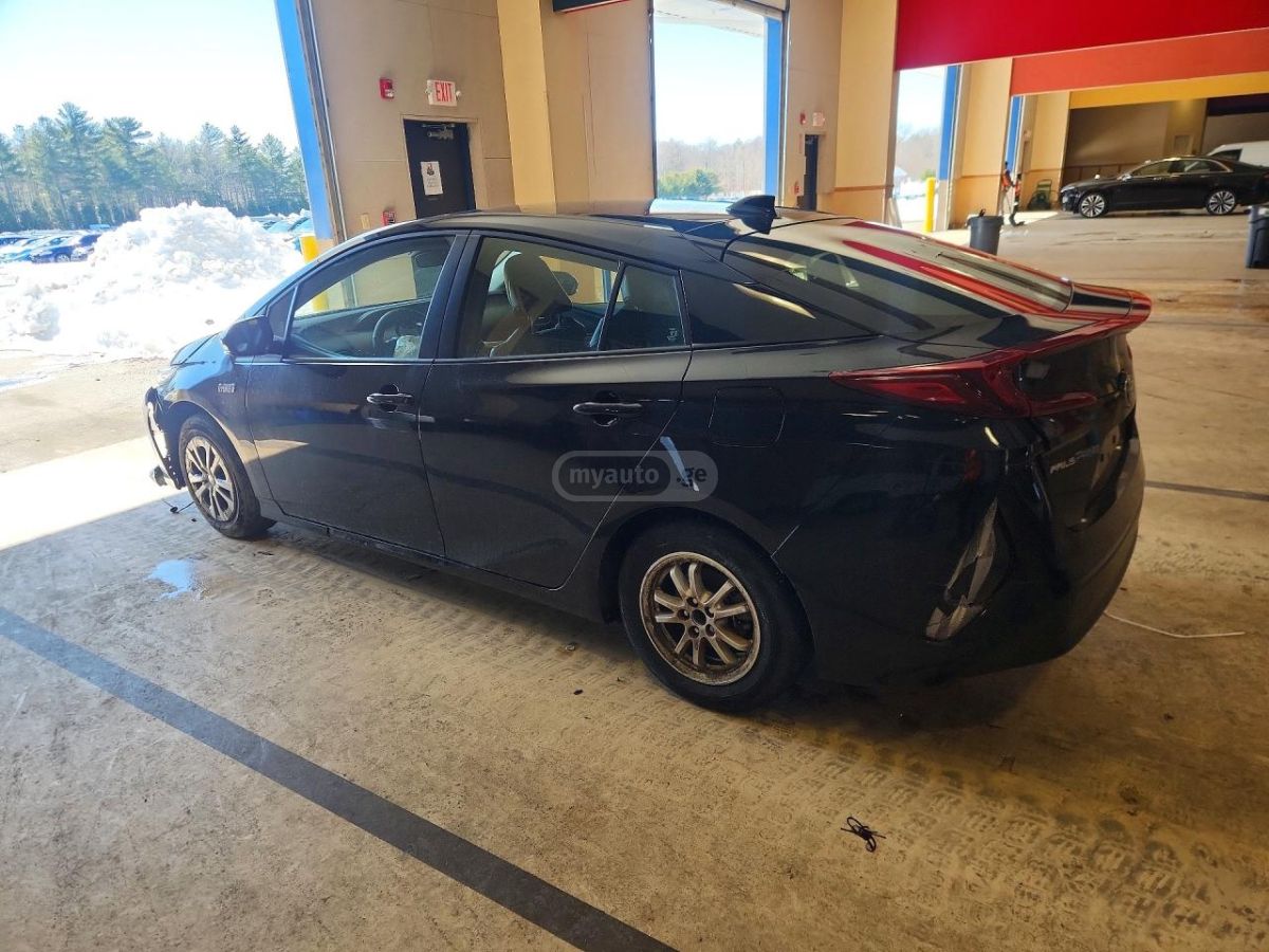 Toyota Prius Prime XLE 5dr Hatchback CVT 2021 — миниатюра 2