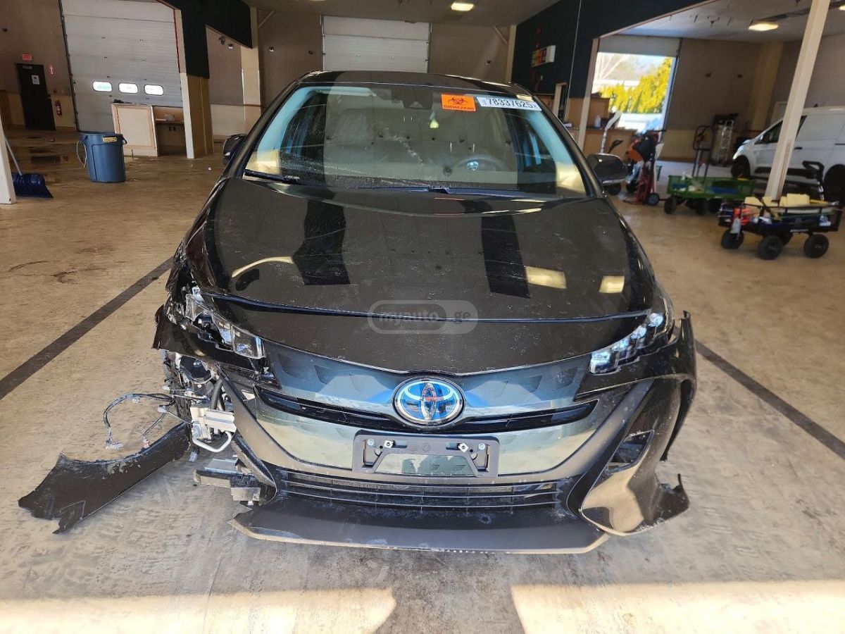 Toyota Prius Prime XLE 5dr Hatchback CVT 2021 — миниатюра 5