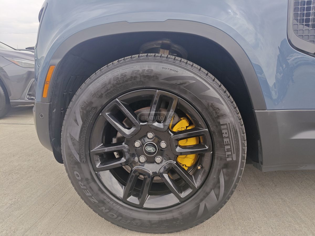 Land Rover Defender 110 S P300 2023 — миниатюра 14