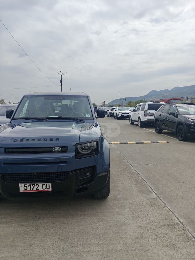 Land Rover Defender 110 S P300 2023 — миниатюра 4