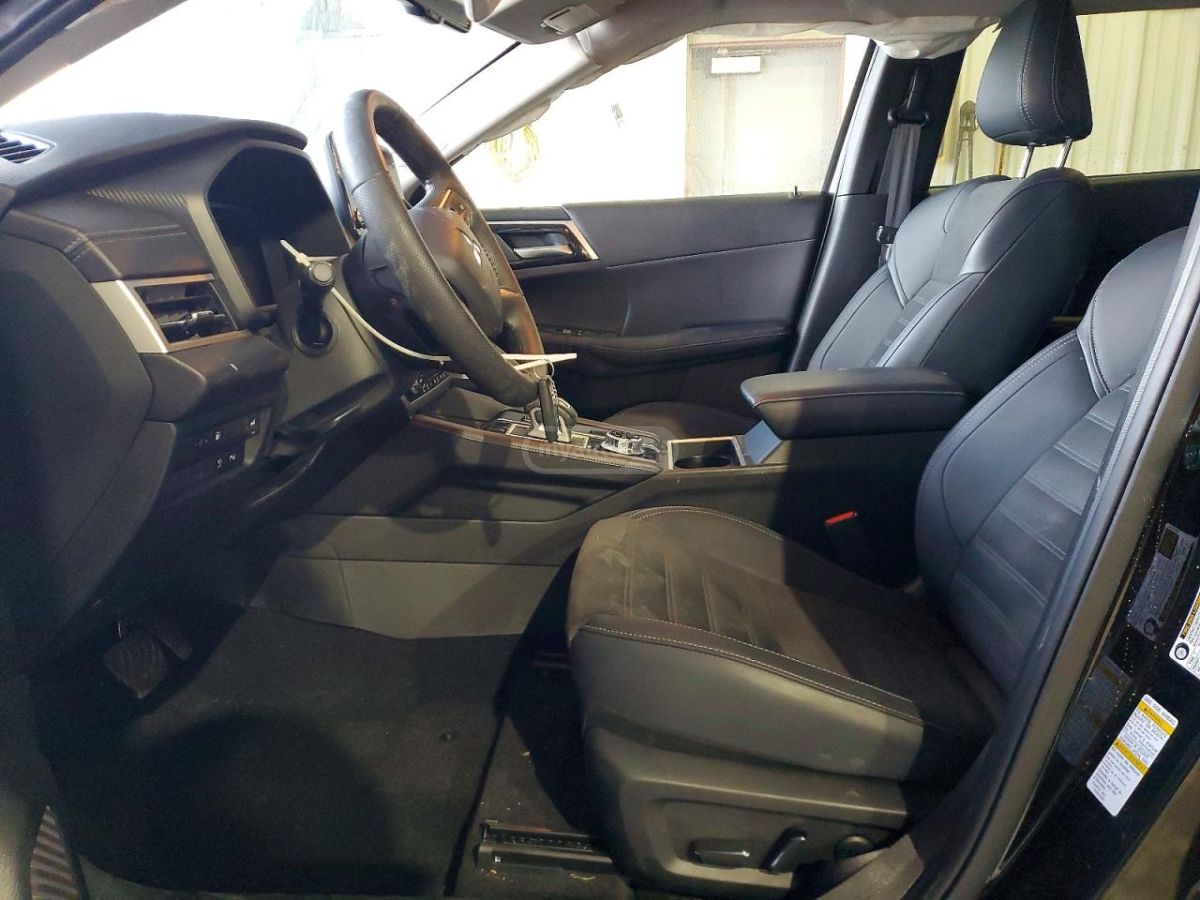 Mitsubishi Outlander 2025 — миниатюра 12
