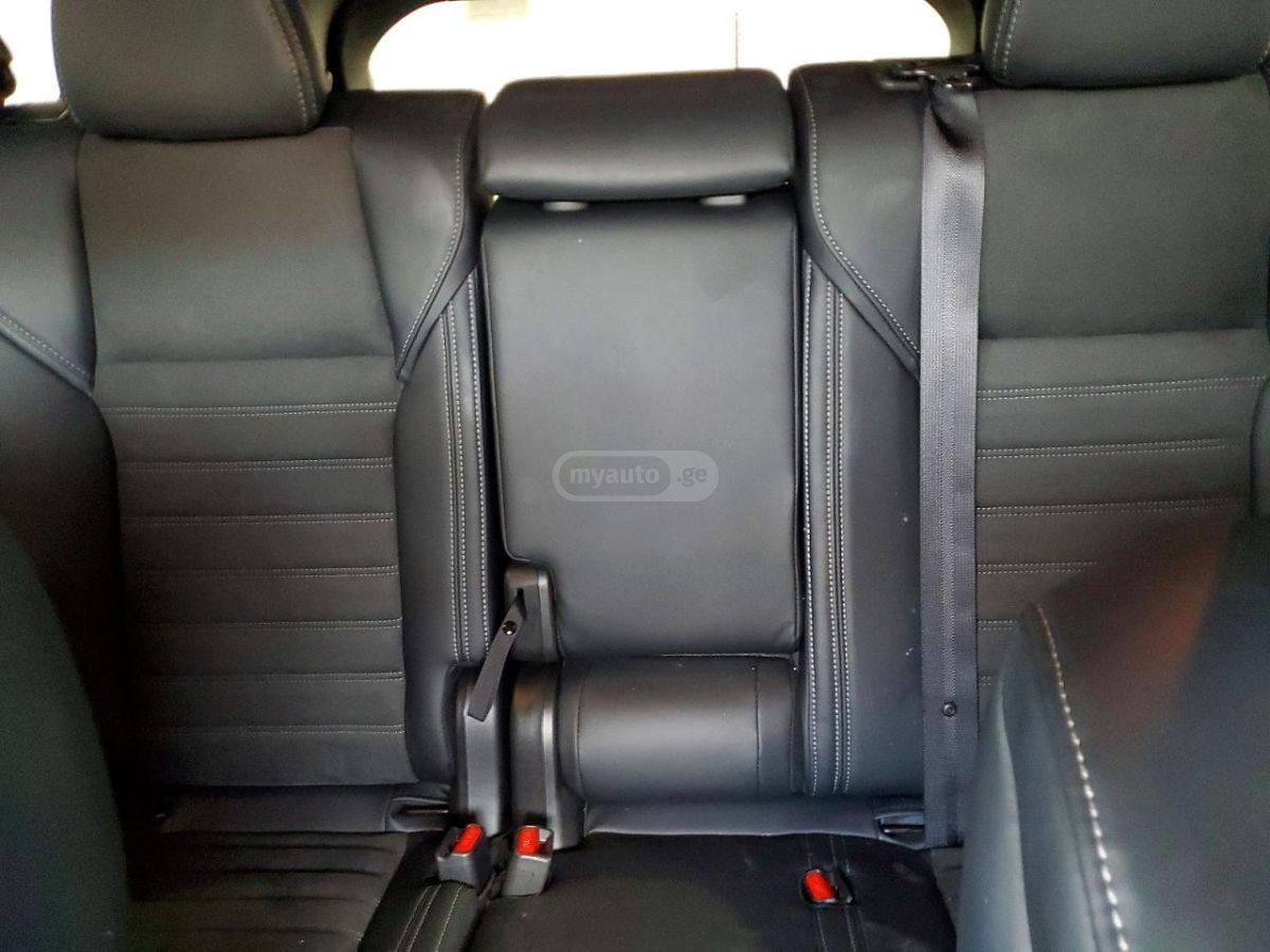 Mitsubishi Outlander 2025 — миниатюра 8