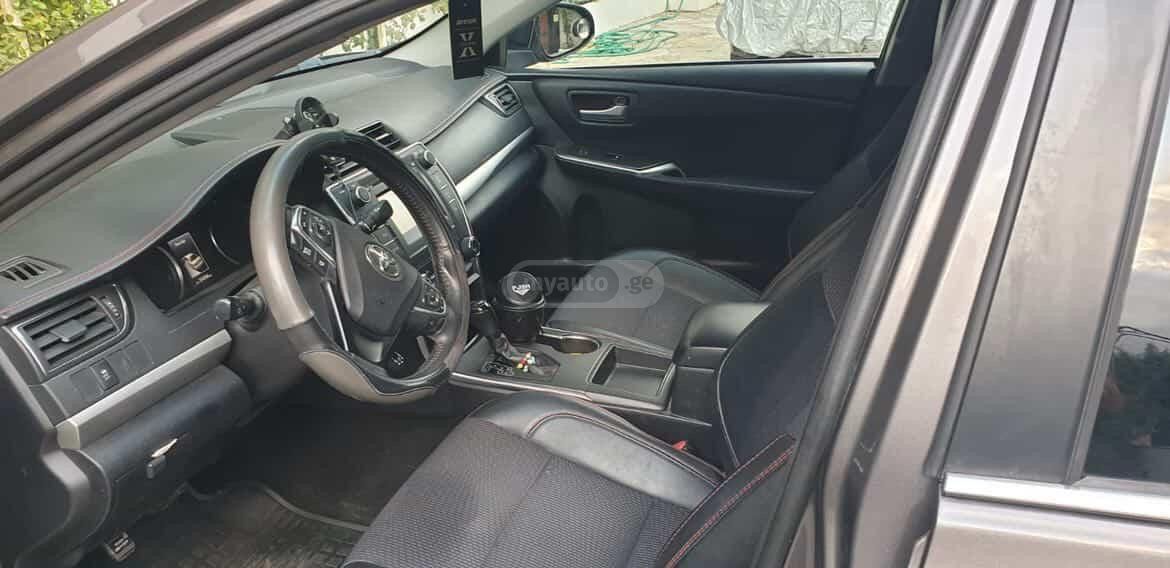 Toyota Camry - фото 6