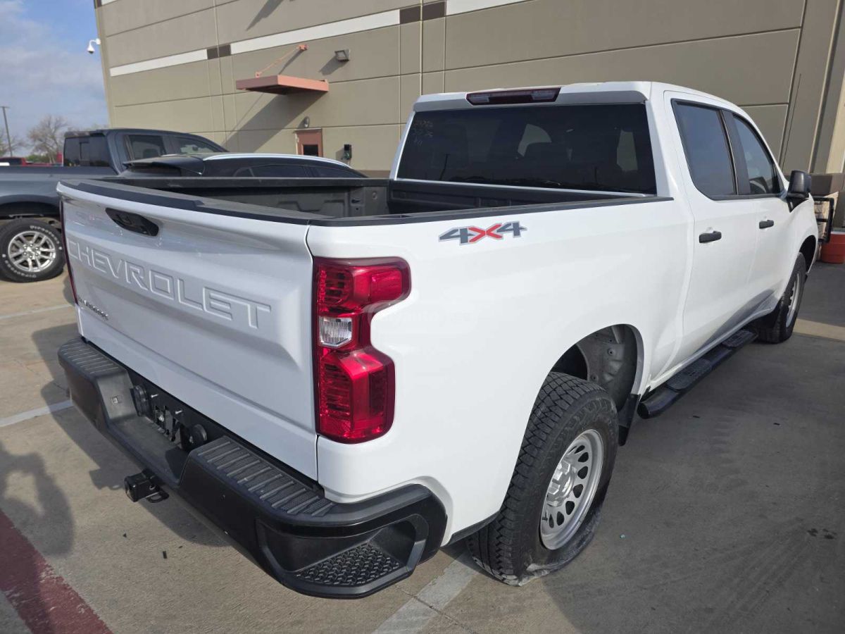Chevrolet Silverado - фото 3