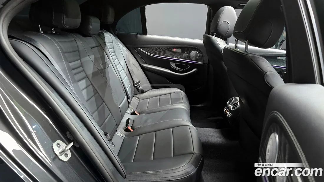 Mercedes-Benz E53 AMG - фото 12