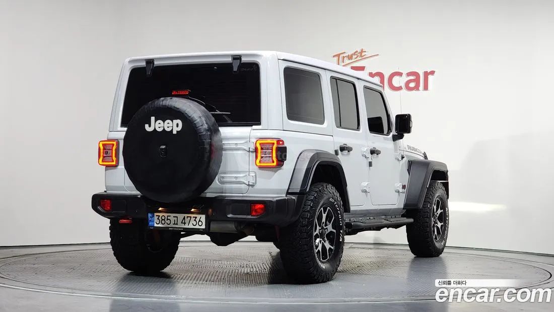 Jeep Wrangler - фото 2