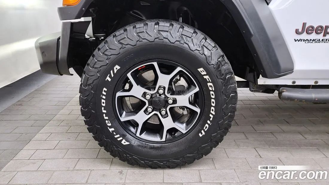 Jeep Wrangler - фото 5