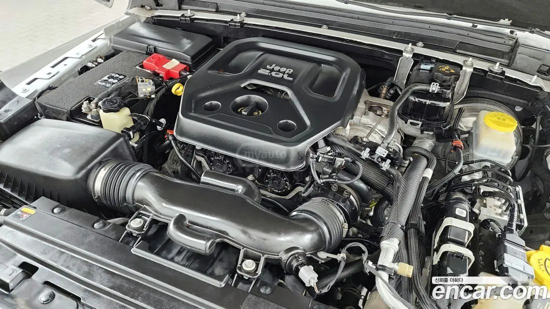 Jeep Wrangler - фото 6