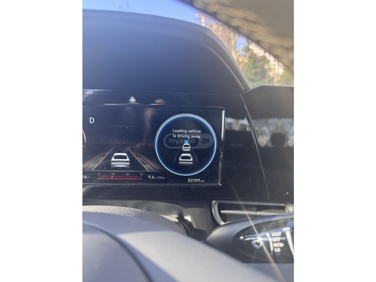 Hyundai Elantra - фото 10