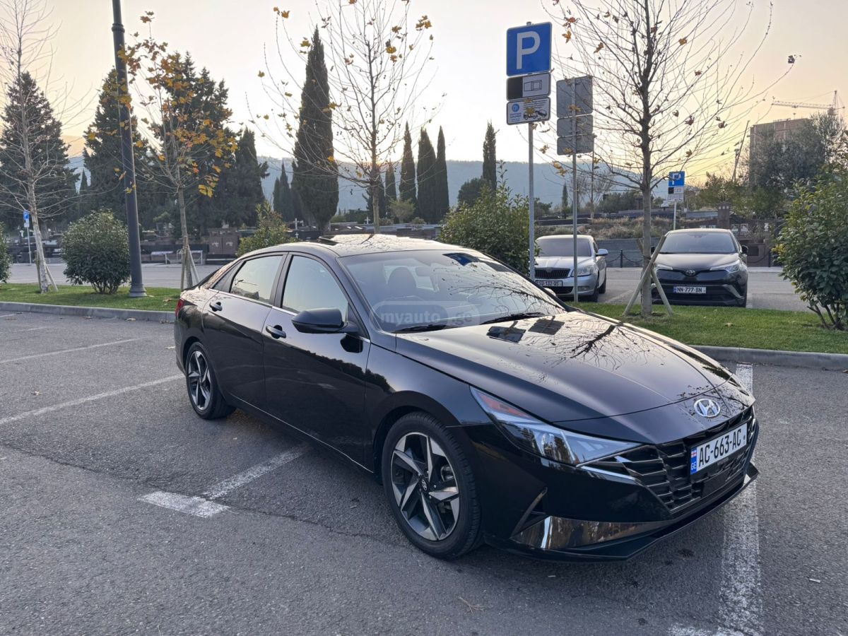 Hyundai Elantra - фото 2