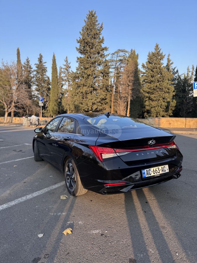 Hyundai Elantra - фото 6