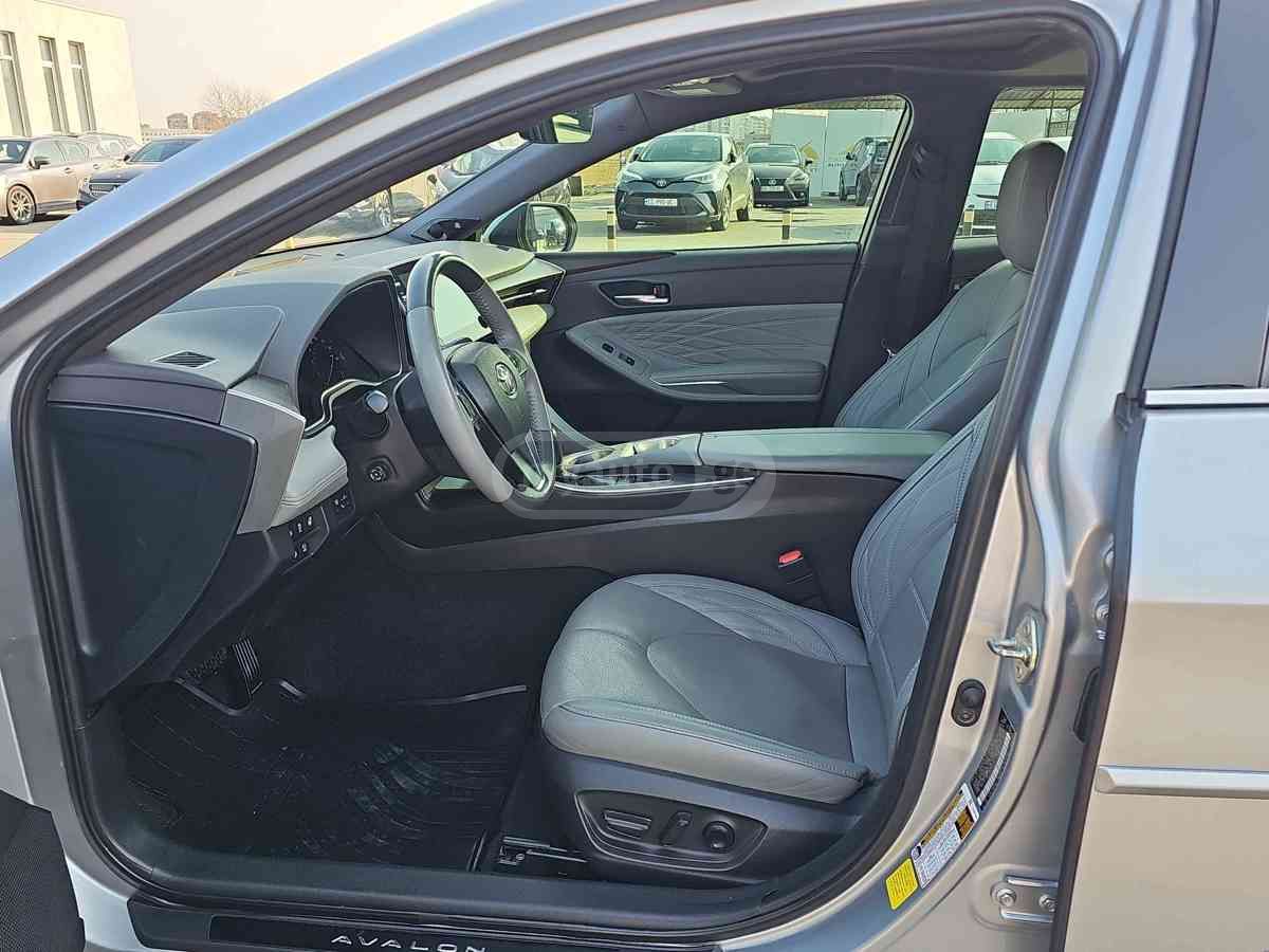 Toyota Toyota Avalon — миниатюра 9