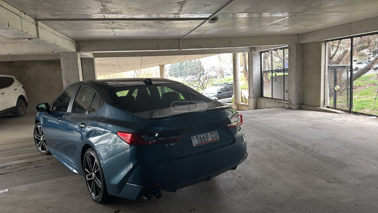 Toyota Camry - фото 13