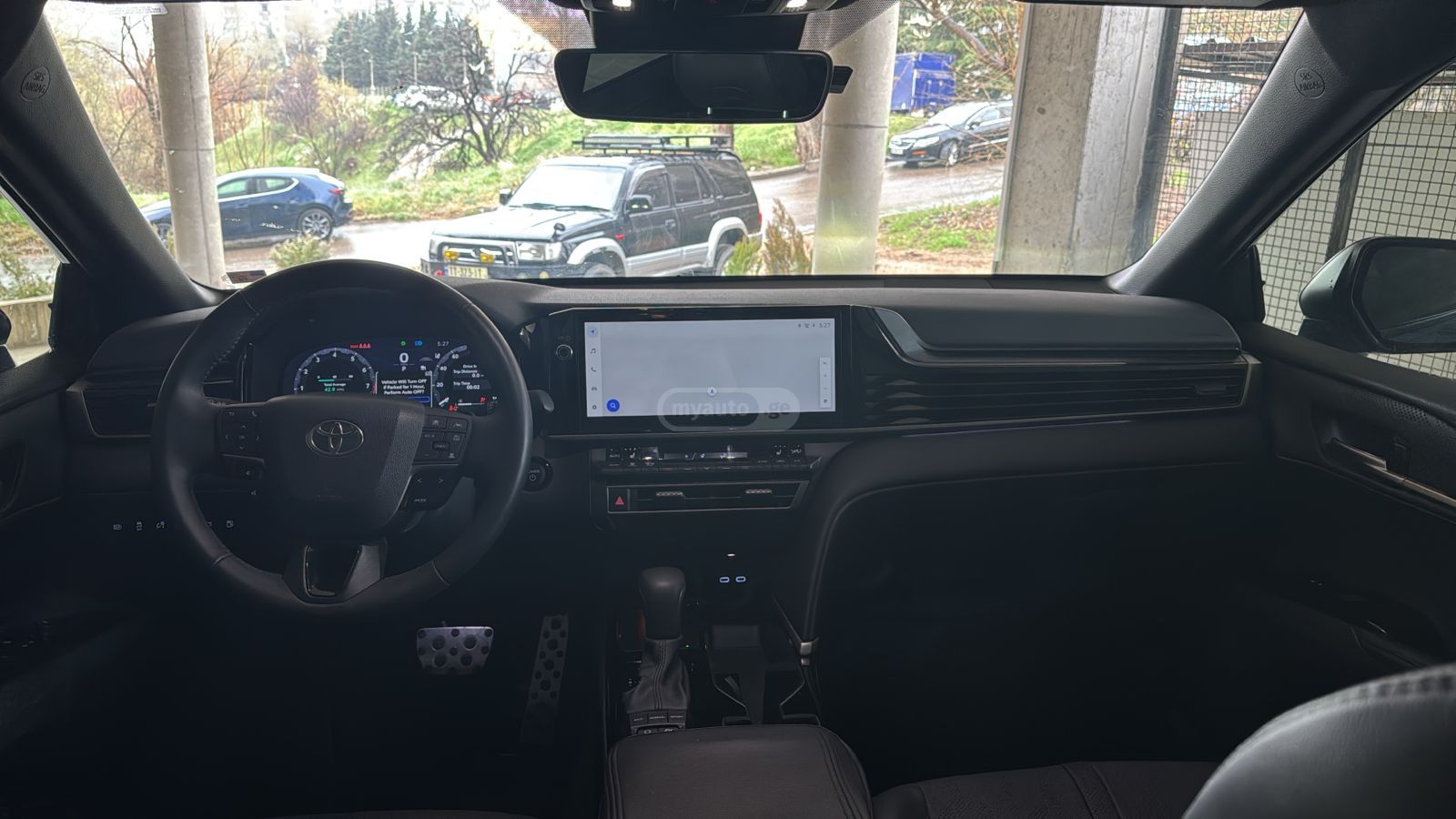 Toyota Camry - фото 2