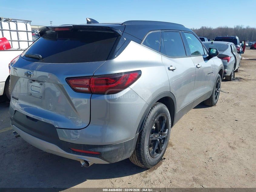 Chevrolet Blazer 2025 — миниатюра 4