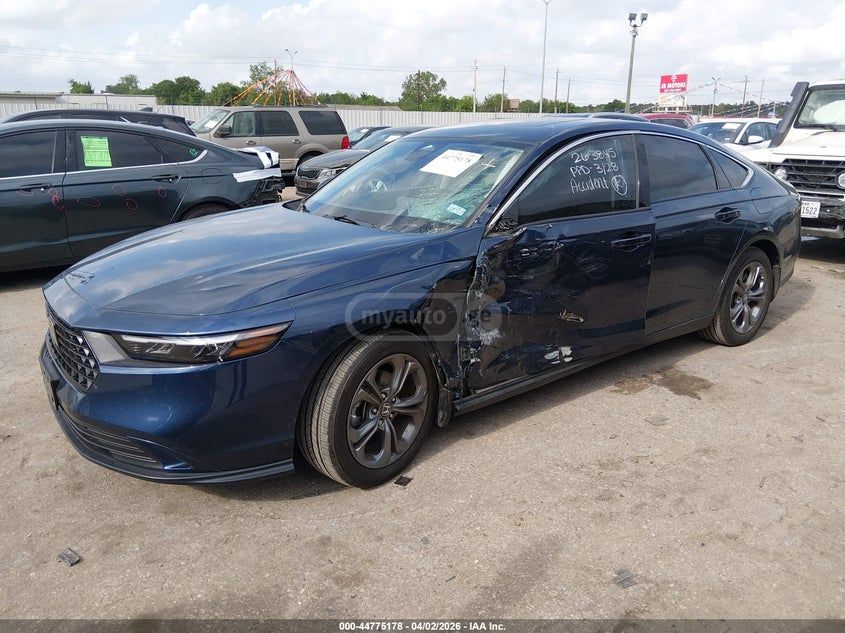 Honda Accord - фото 1